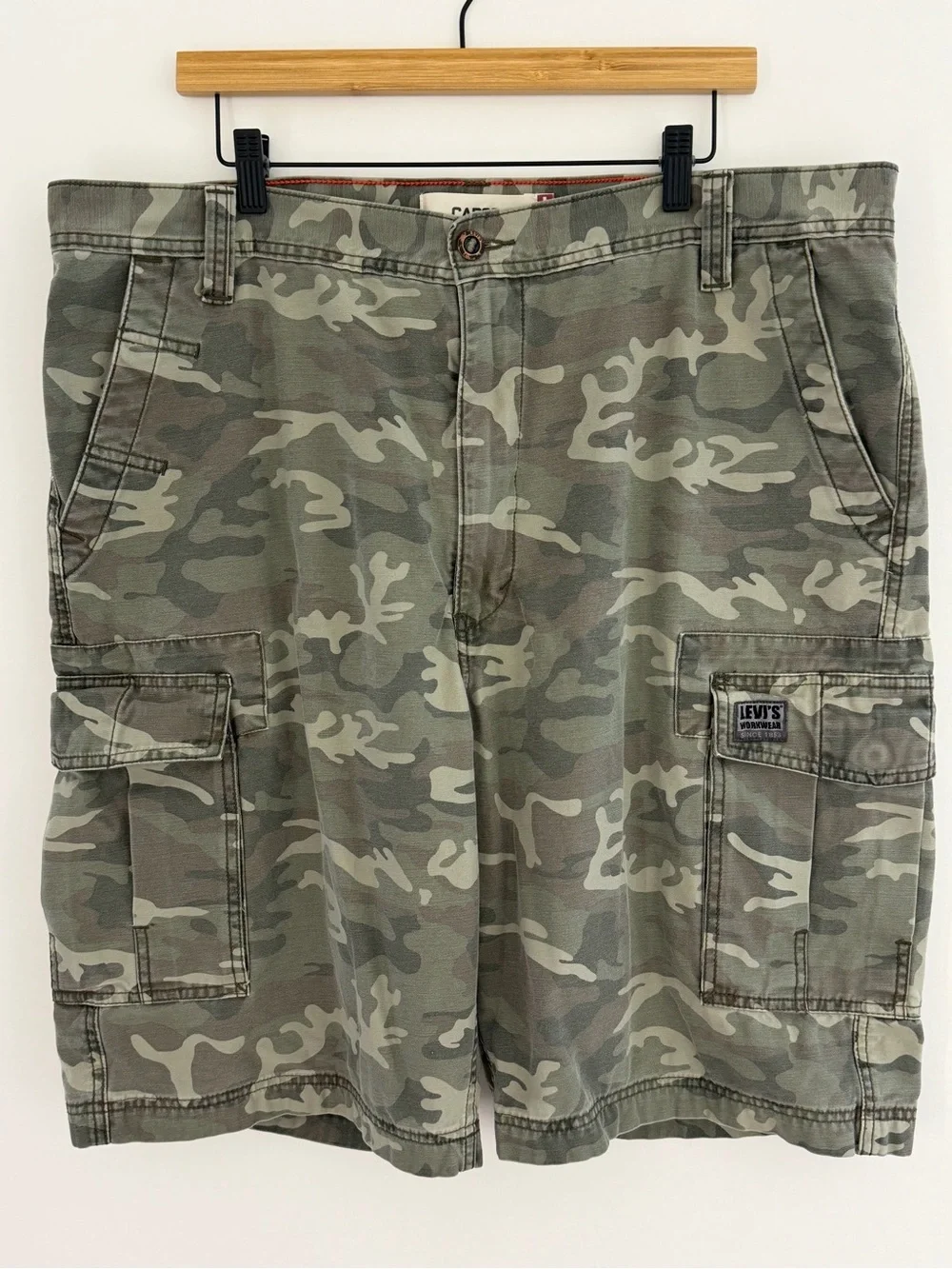 Levi's Men's Workwear Camo Cargo Shorts Baggy Heavyweight Size 40
